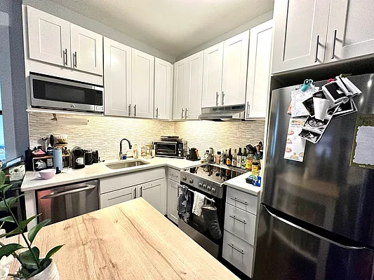 Rented by Corcoran | media 14