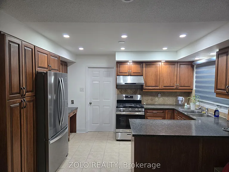 42 Boreham Cir — Photo 9