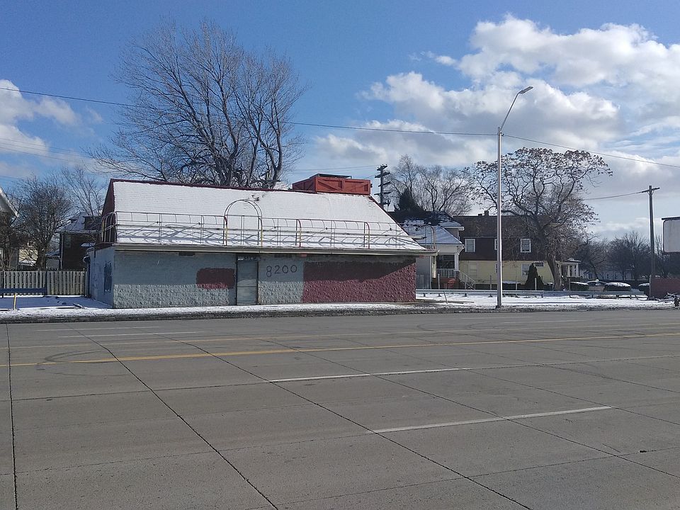 2nd image of 8200 Gratiot Ave