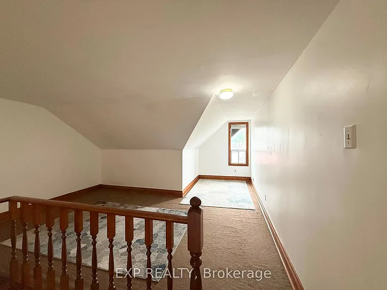759 Gerrard St E #2 — Photo 12