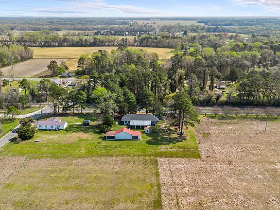 4th image of 325 Bartlett Road