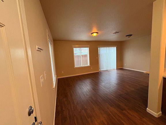 4th image of 9700-9816 NE 76th Way #9708