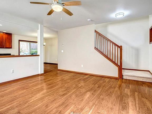2nd image of 11623 21st Pl SE