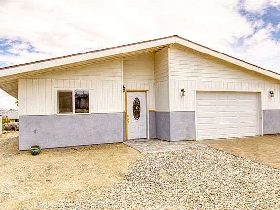 3rd image of 74804 Serrano Dr