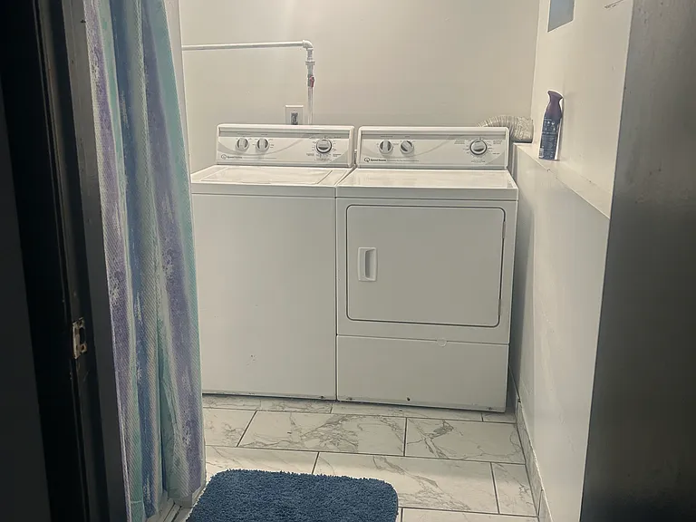 730 Meadow Springs Ct — Photo 2