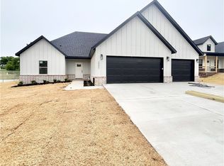 2221 Crane Ave, Pea Ridge, AR 72751