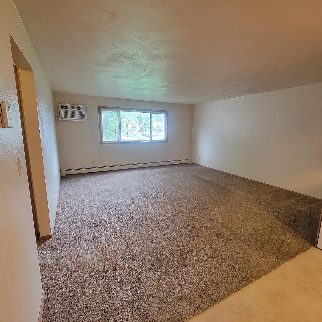530 Elm Street - 1 — Photo 2