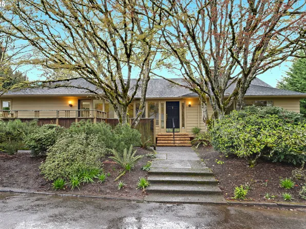 4275 SW Crestwood Dr, Portland, OR 97225