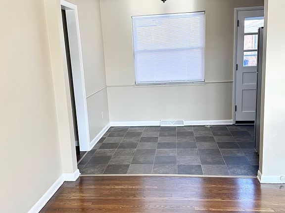 4th image of 3043 Mount Holyoke Rd