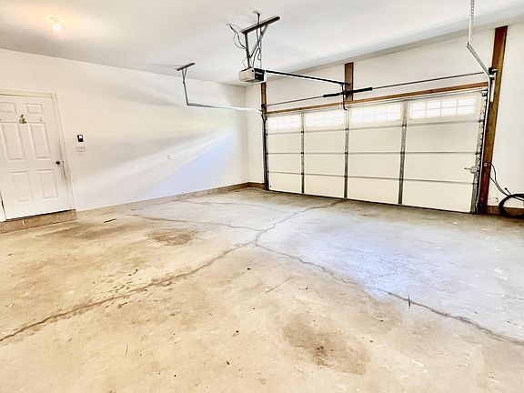 2nd image of 40 Brownstone Dr