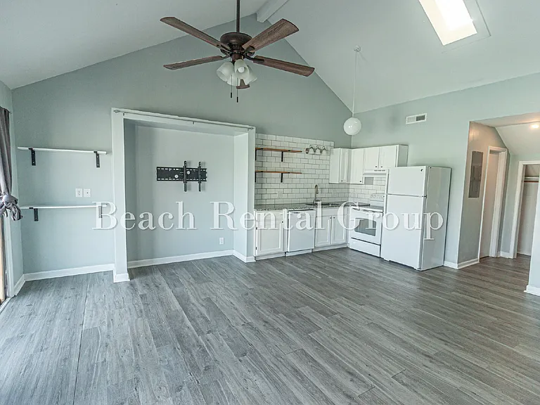3700 Golf Colony Ln #2H — Photo 2