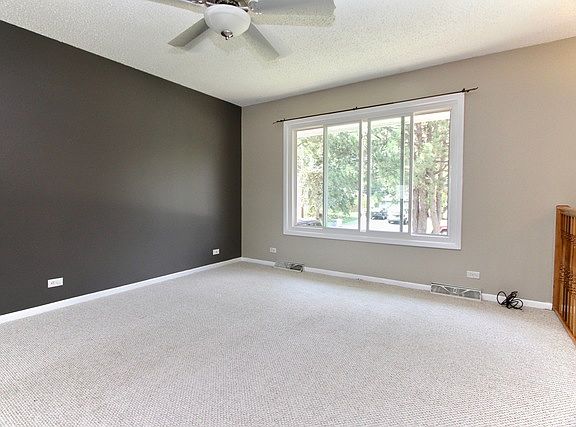 4th image of 2821 Everglade Ave
