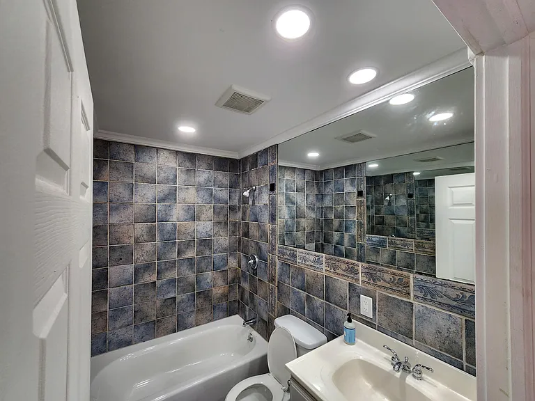 1408 Bird Ave — Photo 9