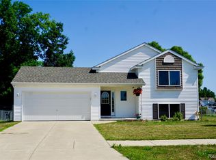 1202 Cimmaron Ct, Davison, MI 48423