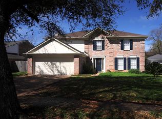 3919 Flintrock Ln, Sugar Land, TX 77479