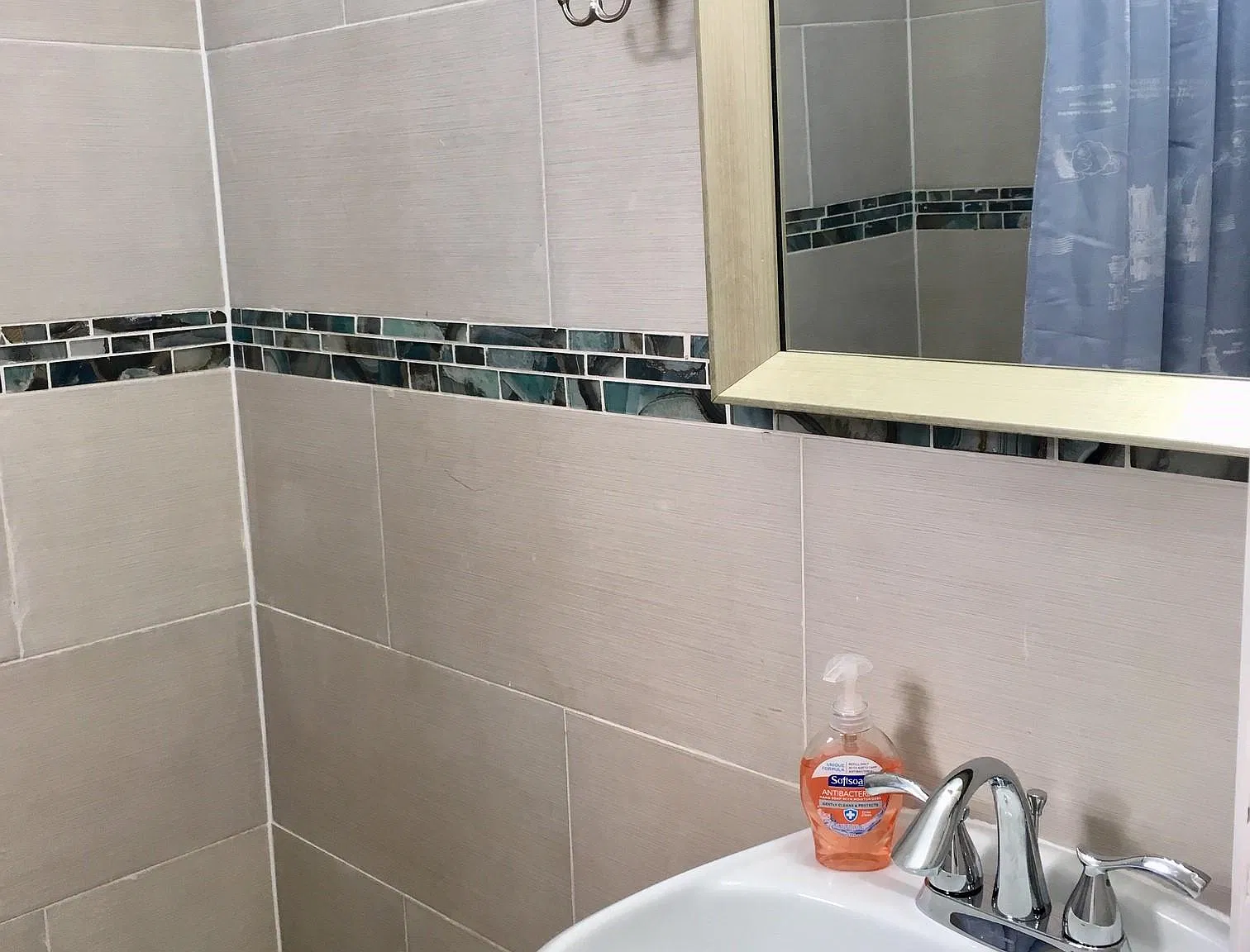 Studio, 350 sqft, $900 — Photo 2