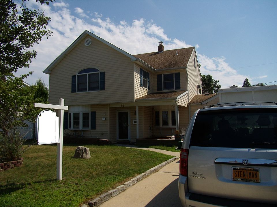 1st image of 72 Hill Ln