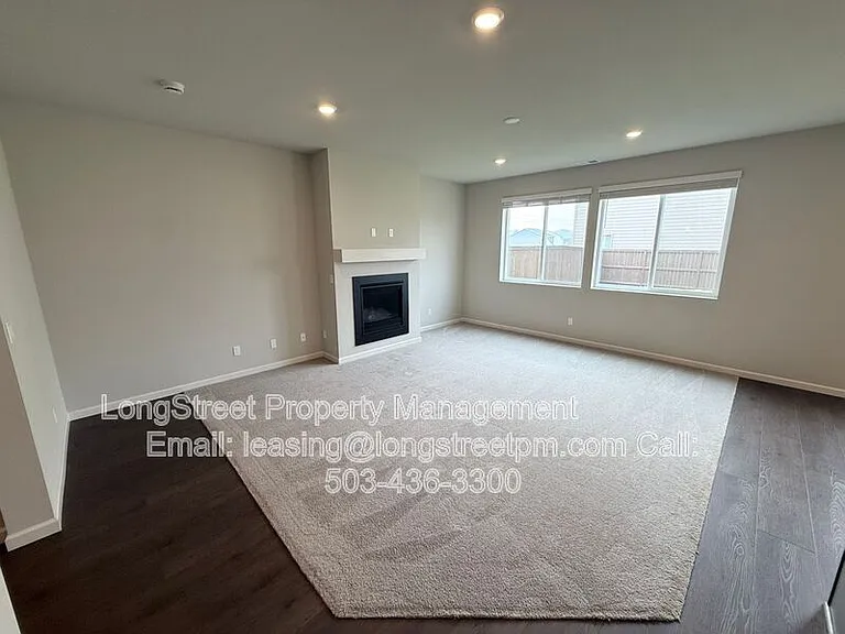 5954 Henshaw St SE — Photo 8
