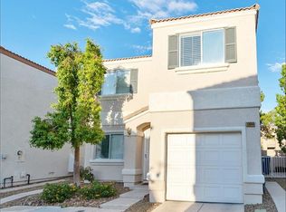 10064 Swimming Hole St, Las Vegas, NV 89183
