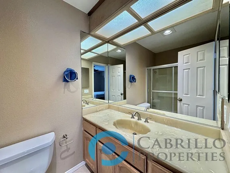 1070 Felspar St #1 — Photo 20