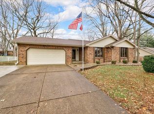 7622 Ridgemont Dr, Newburgh, IN 47630