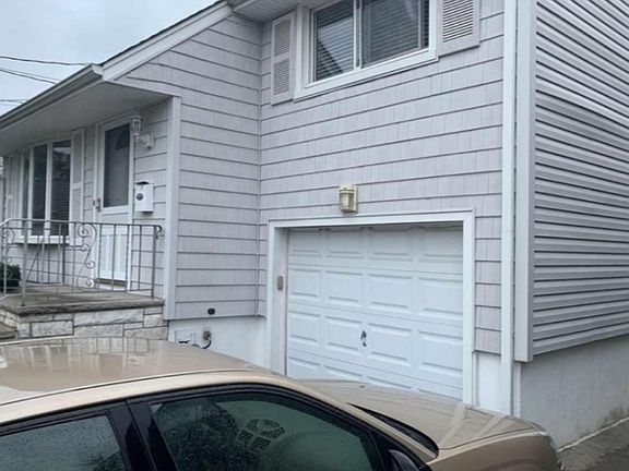2nd image of 2108 Franklin Dr
