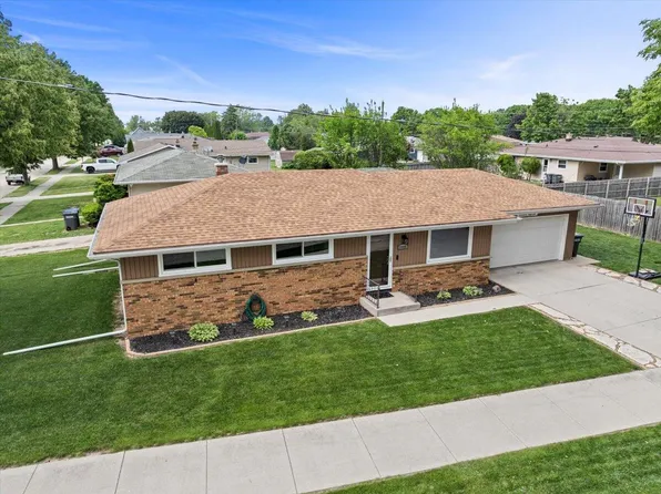 1918 Wilson AVENUE, Sheboygan, WI 53081