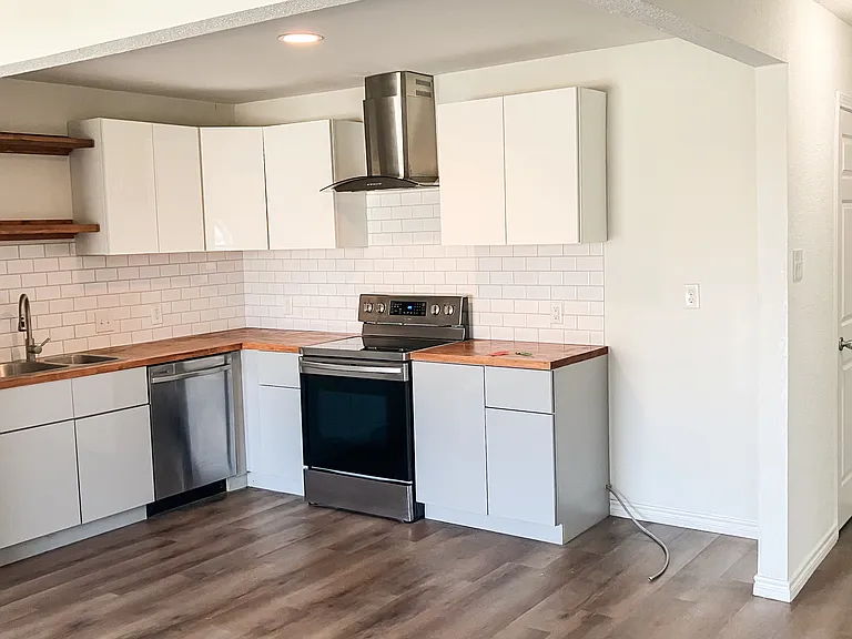 6403 Espana Dr #6403 — Photo 9