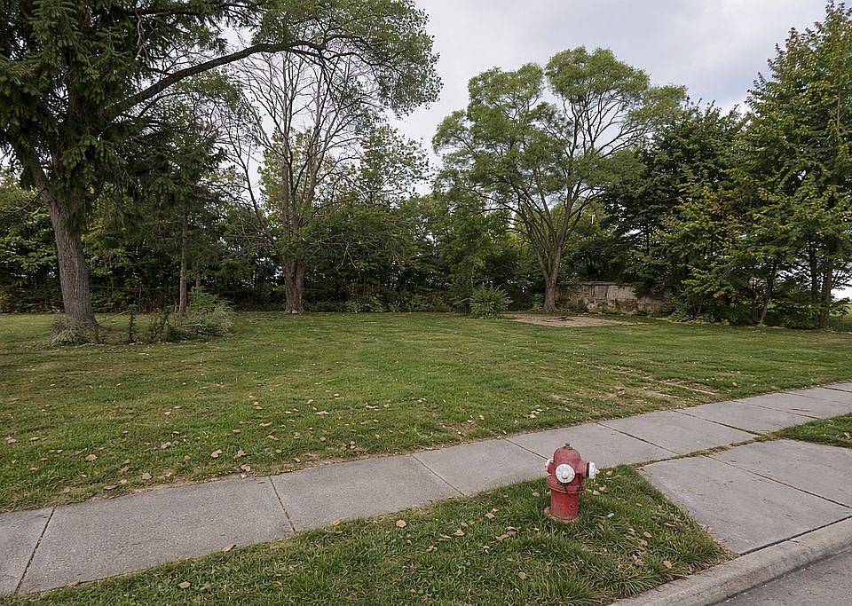 2nd image of 20821 Helle Ave