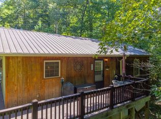 116 Keepsake Ln, Whittier, NC 28789