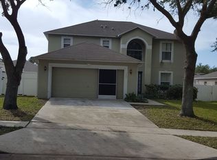 526 Wekiva Bluff St, Apopka, FL 32712