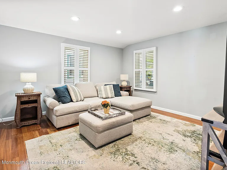 510 Garfield Ave — Photo 14