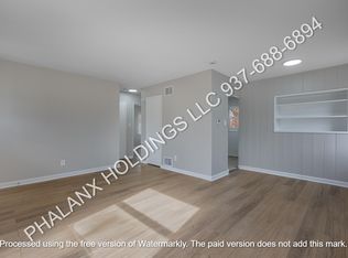 1161 Race Dr, Troy, OH 45373