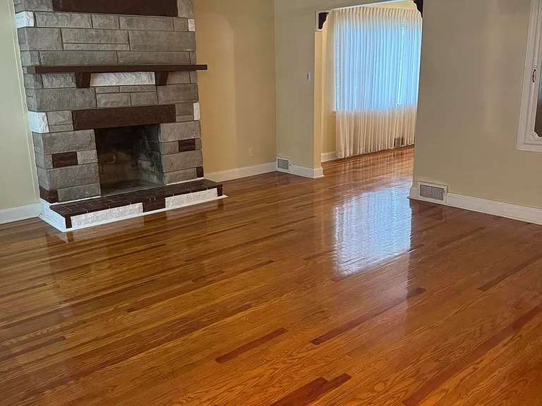 1113 Southwestern Pkwy — Photo 4