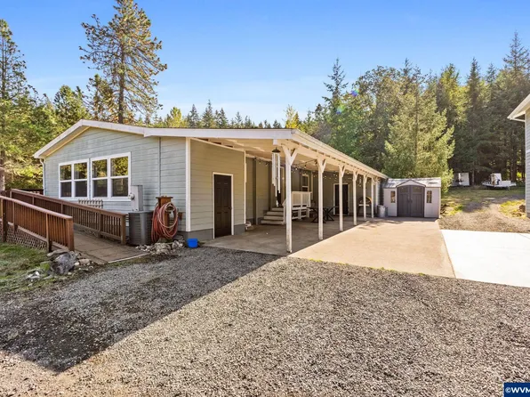 39486 Golden Valley Dr, Lebanon, OR 97355
