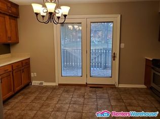 5760 W 97th St, Overland Park, KS 66207
