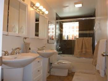 2nd image of 1625 N Halsted St APT 1