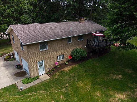 3rd image of 5404 Broadview St NE