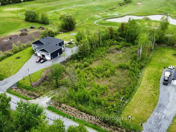11980 Armstrong Rd, North Dundas, ON K0C 2K0