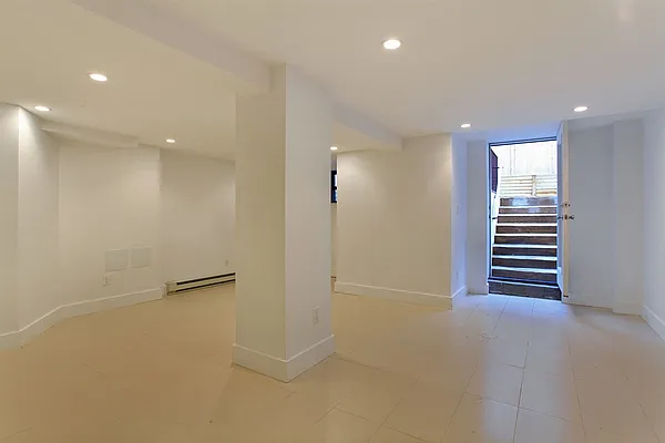 Sold by Corcoran | media 21