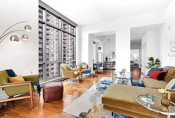 2nd image of 300 E 79th St Penthouse B