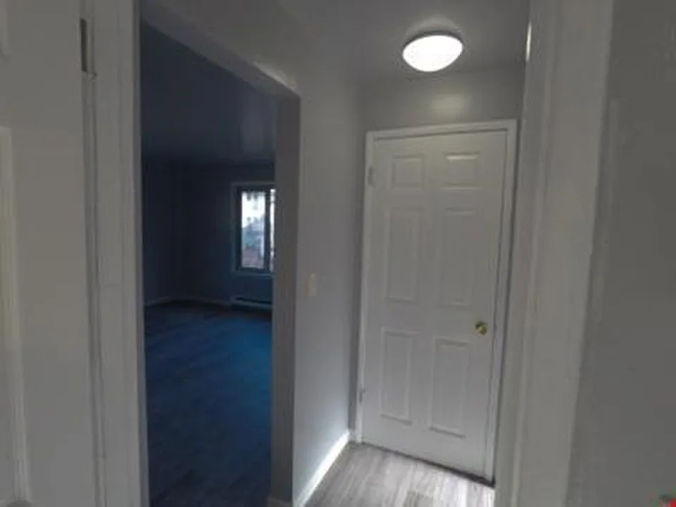 1417 Belmont Ave