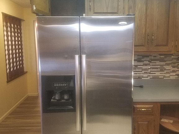 4th image of 106 Lakeside Ct