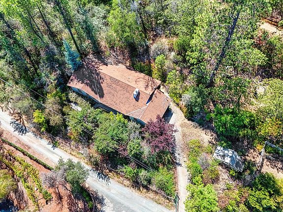 3rd image of 10520 Oak Springs Rd