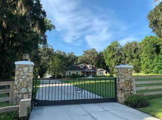 516 SE 95th St, Ocala, FL 34480
