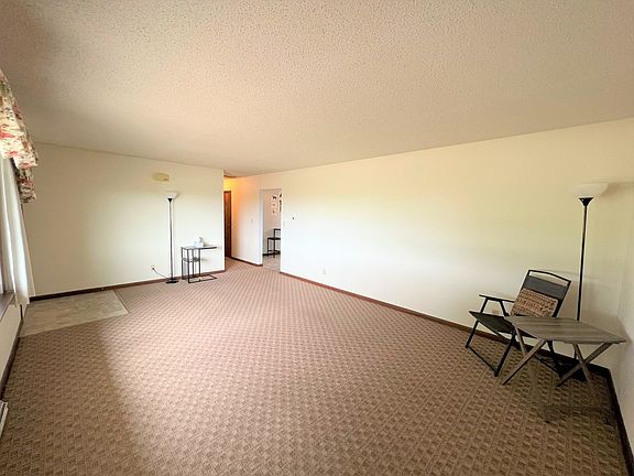 2nd image of 405 W Washington St