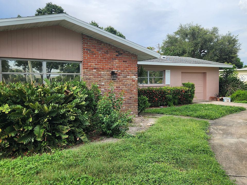 Exterior fresh paint and mature landscaping