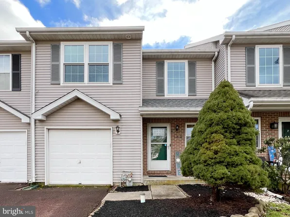 182 Seckel Ct, Telford, PA 18969