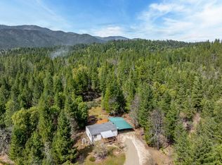 725 Draper Valley Rd, Selma, OR 97538