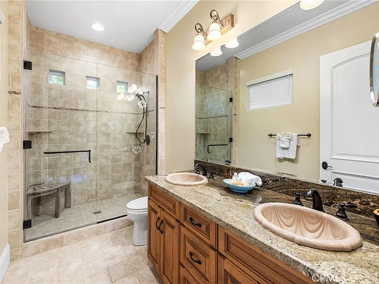 44915 Palladian Ct — Photo 57